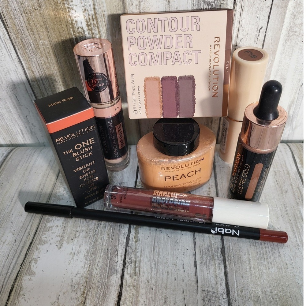 Makeup Revolution 8 Piece Bundle Eye Shadow Lip Liner & Lipstick Baking Powder - Picture 6 of 7